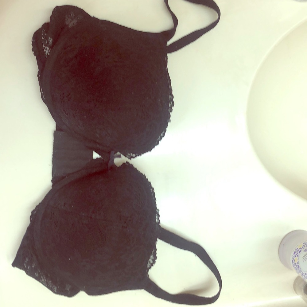 Black lace bra